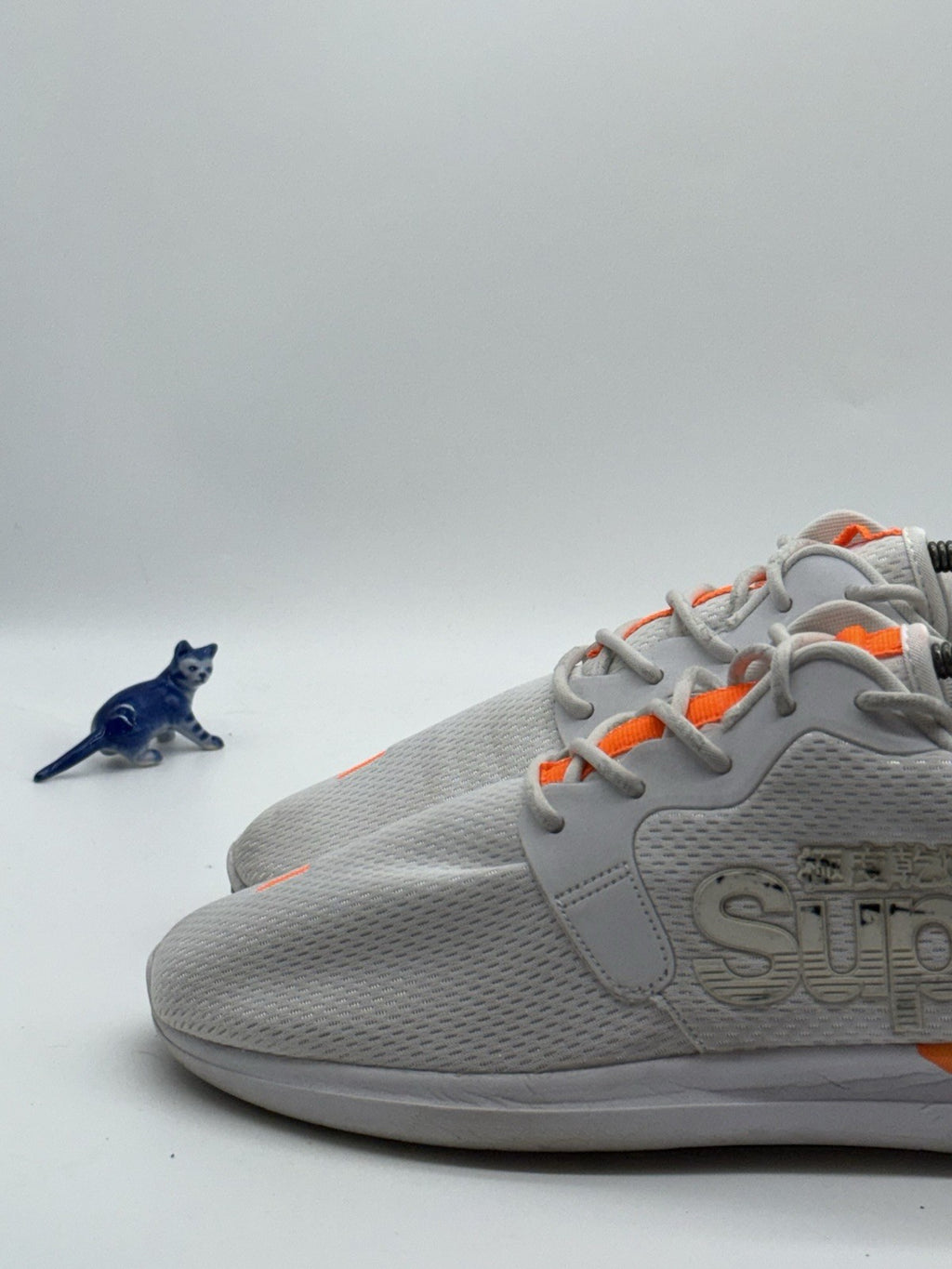 Men’s Superdry Hyper Core Lightweight Runner Trainers UK 9 White x Orange
