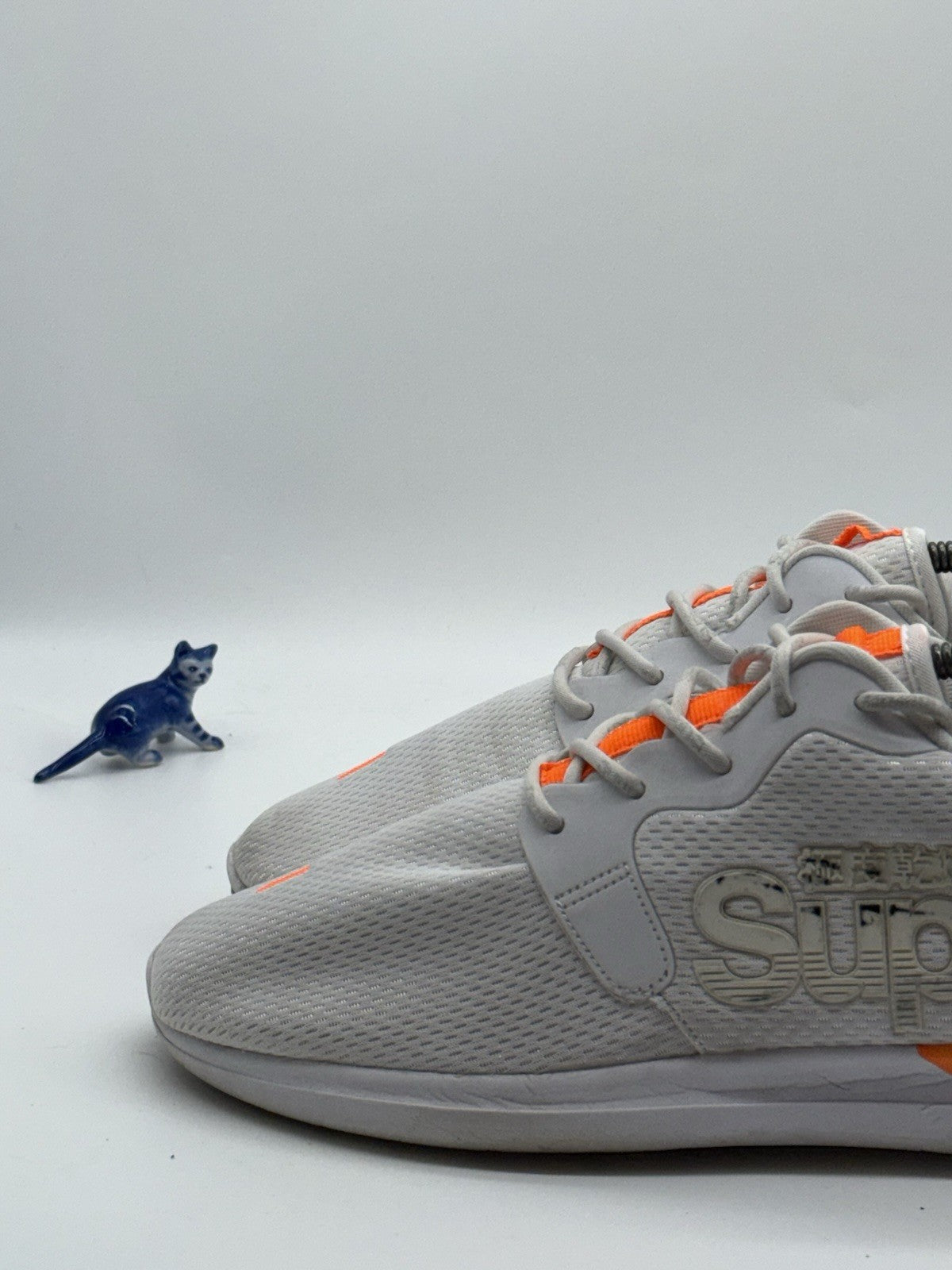 Men’s Superdry Hyper Core Lightweight Runner Trainers UK 9 White x Orange