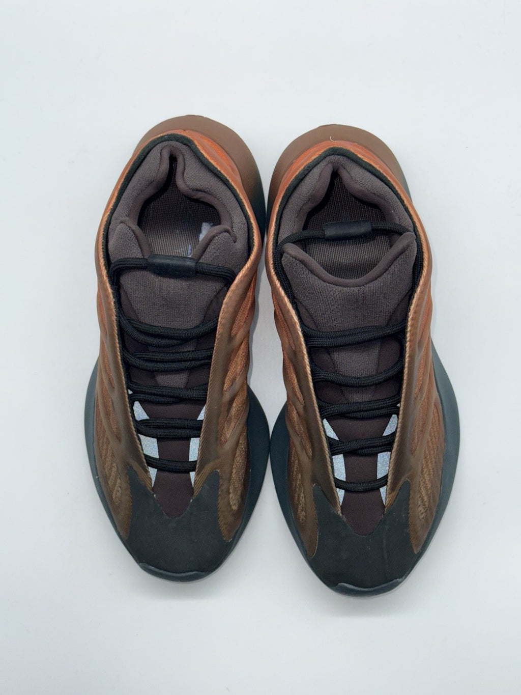 Adidas Yeezy Boost 700 V3 Copper Fade Size UK 6 Brand New Unworn GY4109
