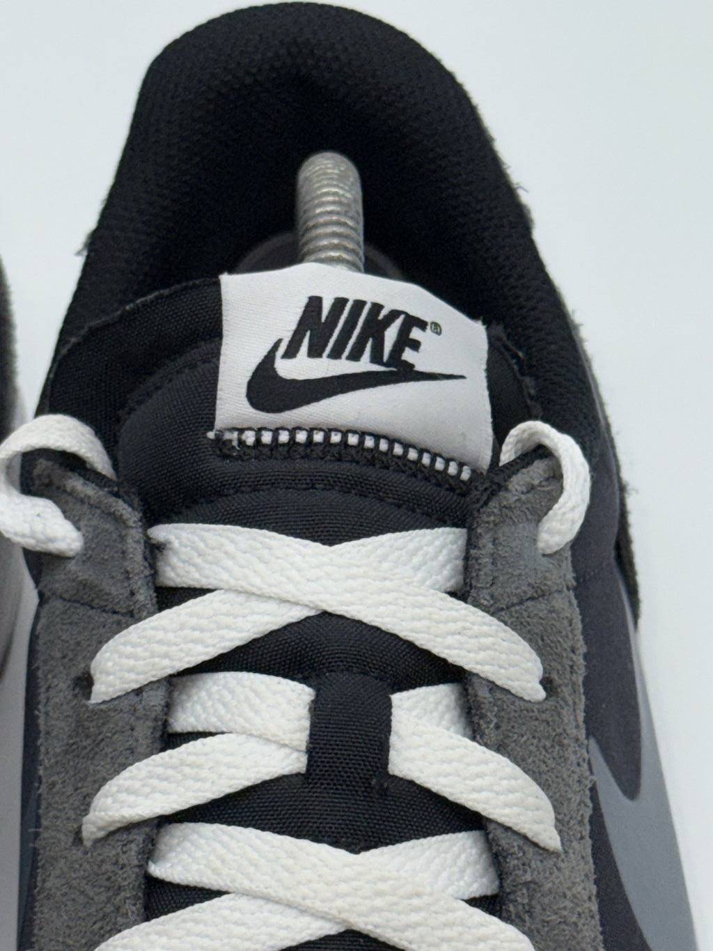 (2024) Nike Waffle Debut Retro Trainers Black x Grey Men’s UK 9.5