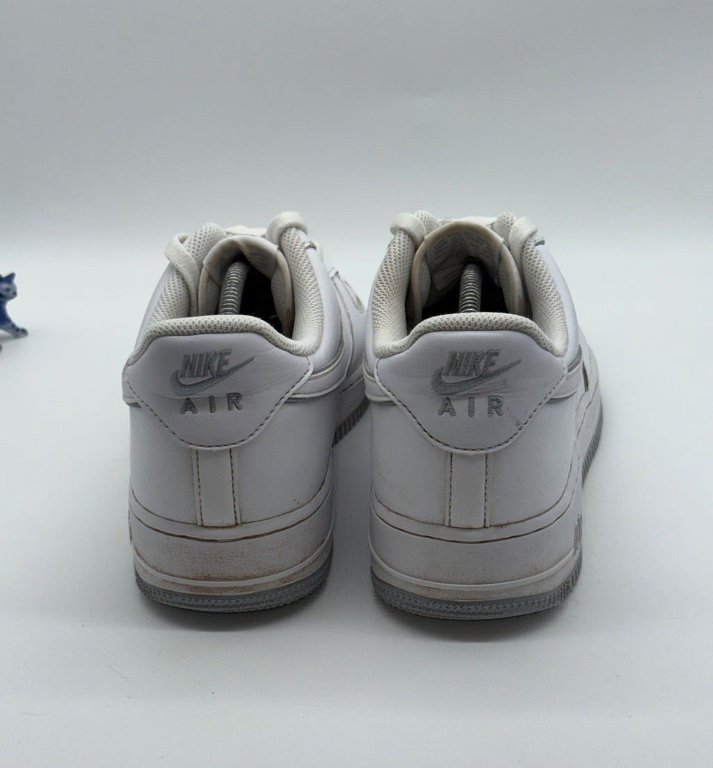 Nike Air Force 1 '07 Low White Wolf Grey Sole Size UK 10.5 (DV0788-100)