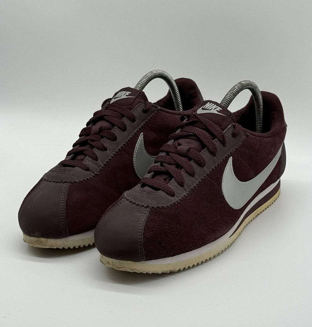 (2015) Nike Classic Cortez Suede OG Burgundy Dark Red Size UK 8 (749571-201)