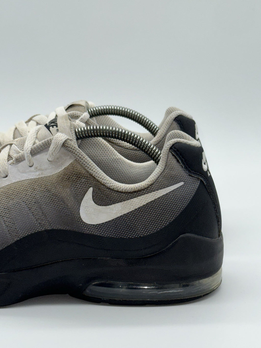 Nike Air Max Invigor Print M - Black/Grey/White Size UK 7