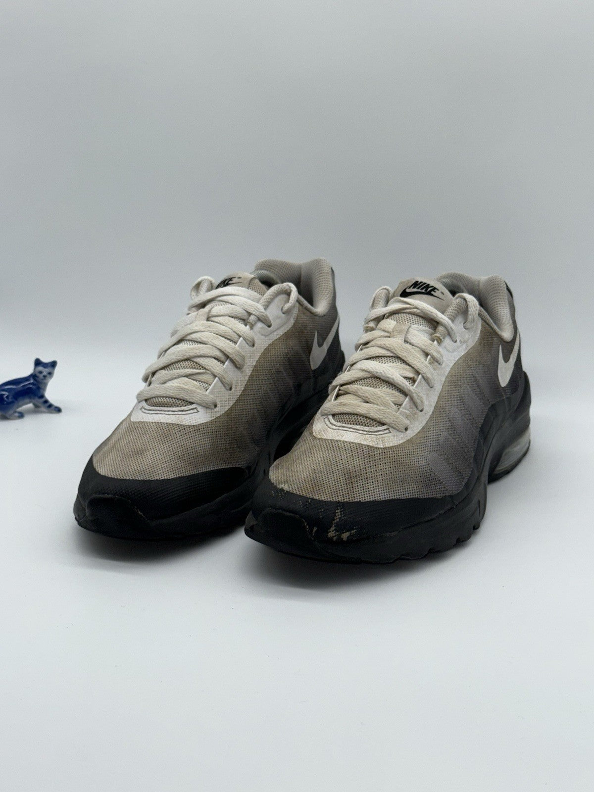 Nike Air Max Invigor Print M - Black/Grey/White Size UK 7