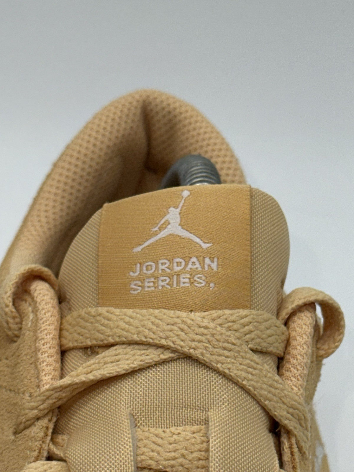 Jordan Series ES Celestial Gold Sail - Size UK 6.5 (DN1856-200)