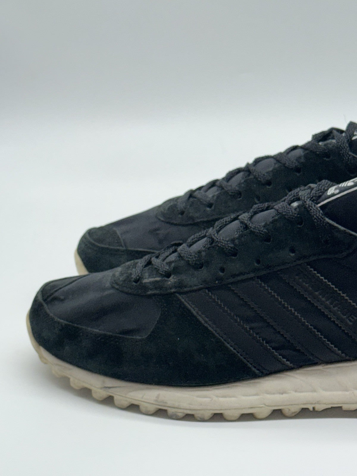Adidas TRX Vintage 'Off White x Core Black' (2021) – UK 11