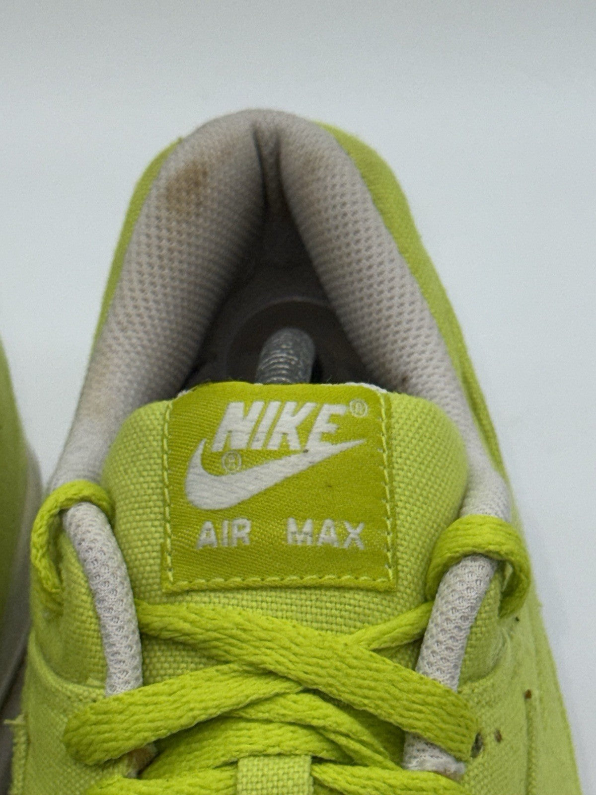 (2011) Nike Air Max 1 Cyber Trainers Size 10.5 Luminous Neon Green (308866-302)