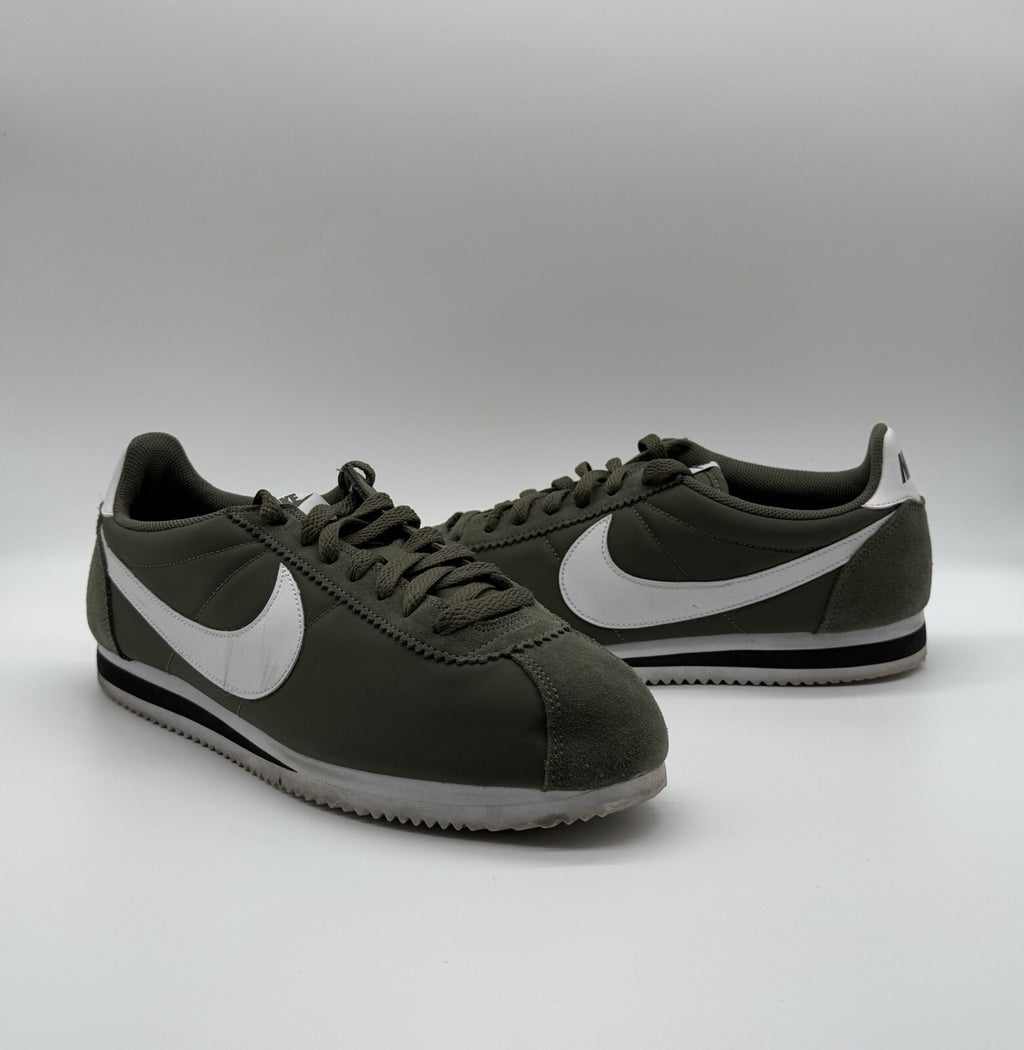 Men’s Nike Classic Cortez Nylon Cargo Khaki & White Size UK 9.5 (807472-300)