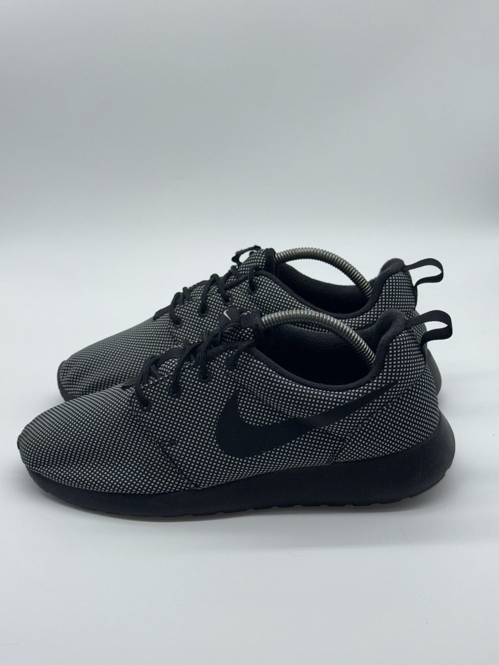 (2015) Nike Roshe One Premium Black White Men’s Retro Trainers Gym Running UK 8