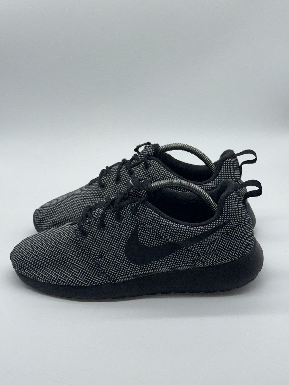 (2015) Nike Roshe One Premium Black White Men’s Retro Trainers Gym Running UK 8