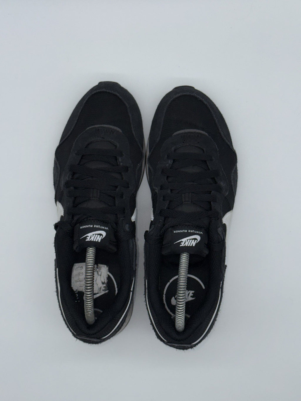 (2021) Nike Venture Runner Black White Suede Retro Trainers UK 7