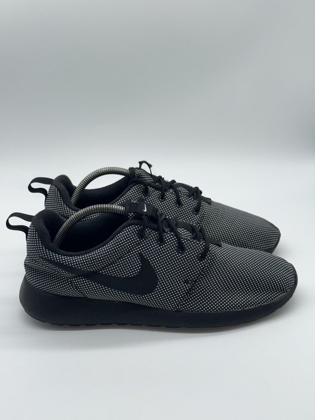 (2015) Nike Roshe One Premium Black White Men’s Retro Trainers Gym Running UK 8