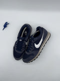 (2019) Nike MD Runner 2 Midnight Navy White Wolf Grey RetroTrainers UK 7.5
