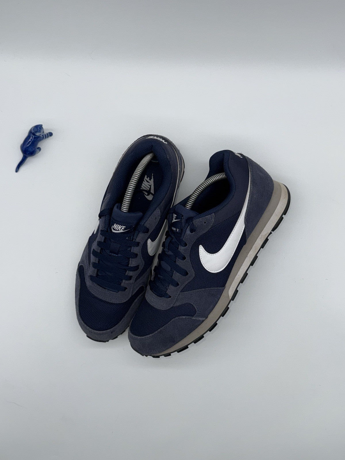 (2019) Nike MD Runner 2 Midnight Navy White Wolf Grey RetroTrainers UK 7.5