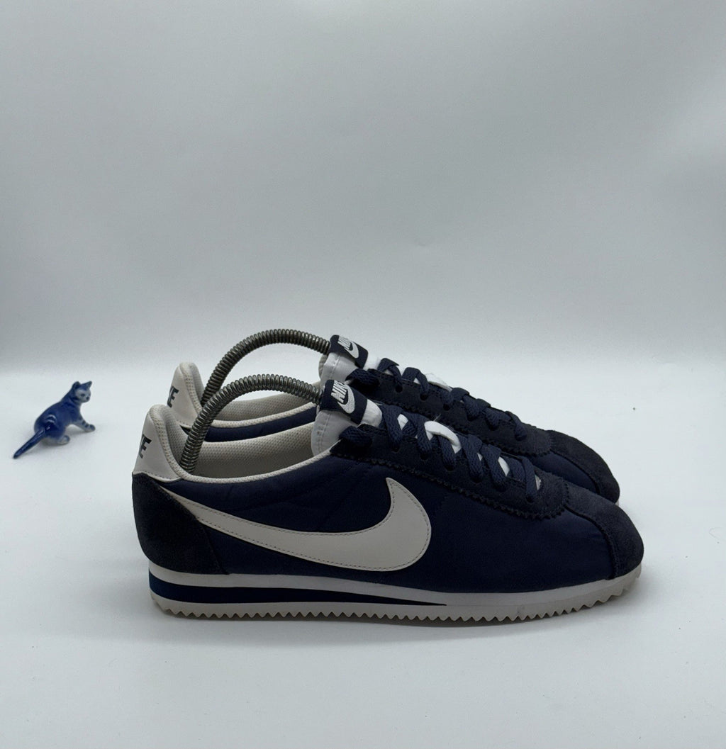 (2016) Nike Classic Cortez Nylon OG - Obsidian Navy / White - UK 7 (807472-410)