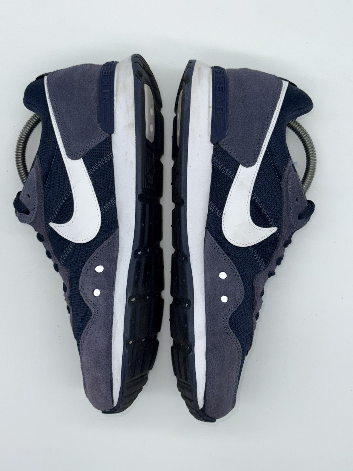 (2022) Nike Venture Runner Navy Blue White Retro Trainers Men’s UK 7.5
