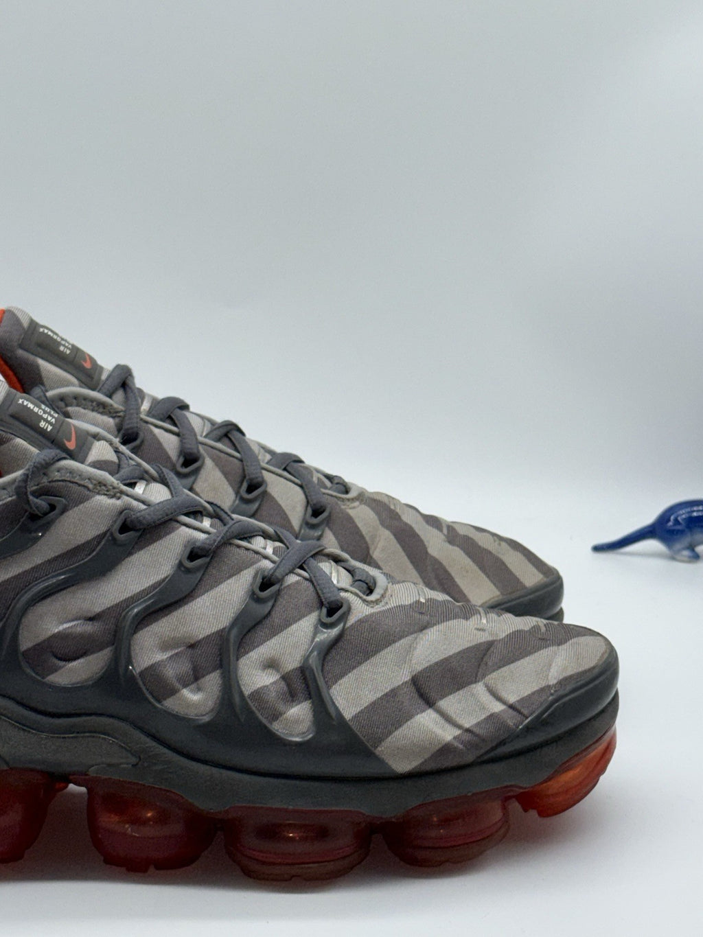 Nike Air VaporMax Plus Wolf Grey Stripes Monsoon Blue UK 7 (924453-020)