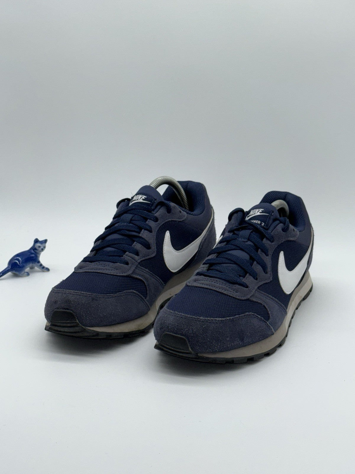 (2019) Nike MD Runner 2 Midnight Navy White Wolf Grey RetroTrainers UK 7.5