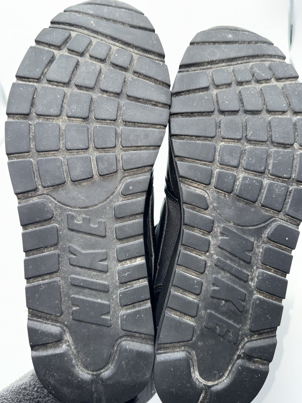 (2015) Nike Air Windrunner Retro Triple Black Trainers Men’s UK 9