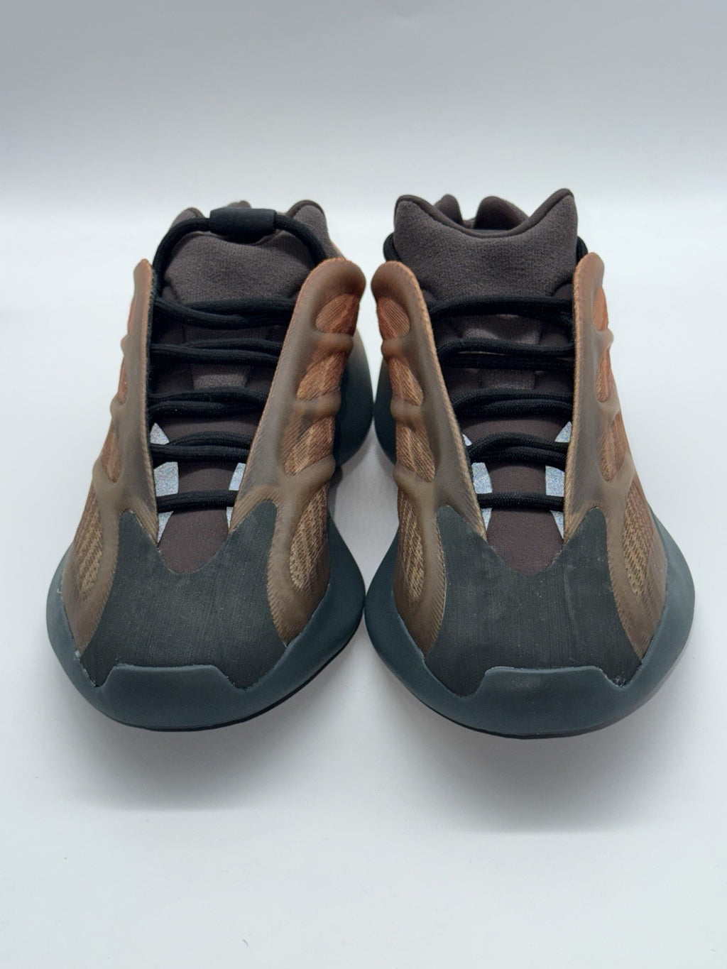 Adidas Yeezy Boost 700 V3 Copper Fade Size UK 6 Brand New Unworn GY4109