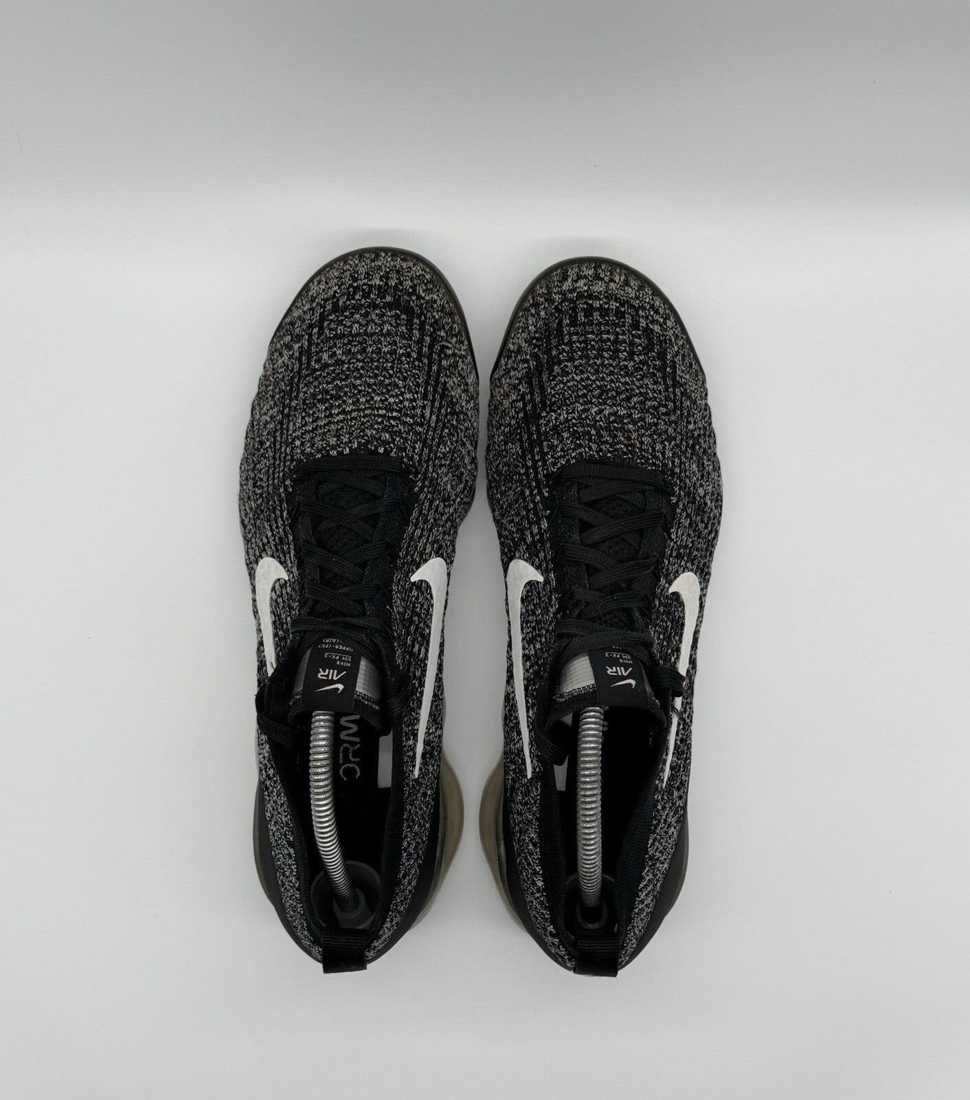 (2019) Nike Air VaporMax Flyknit 3 UK 10 (EUR 45 Black White AJ6900 002