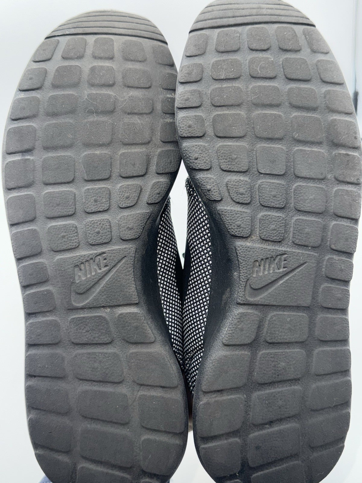 (2015) Nike Roshe One Premium Black White Men’s Retro Trainers Gym Running UK 8
