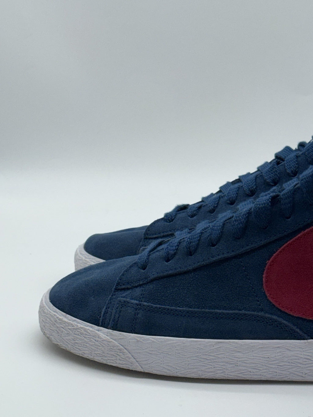 (2013) Nike Blazer Mid Suede Trainers Navy Blue/Red/White UK 9 (371761-461)