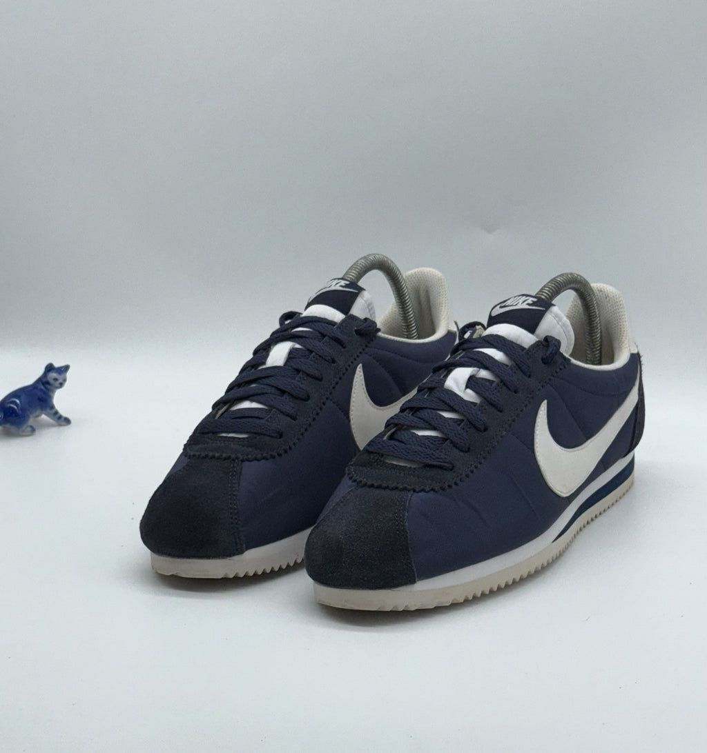 (2016) Nike Classic Cortez Nylon OG - Obsidian Navy / White - UK 7 (807472-410)