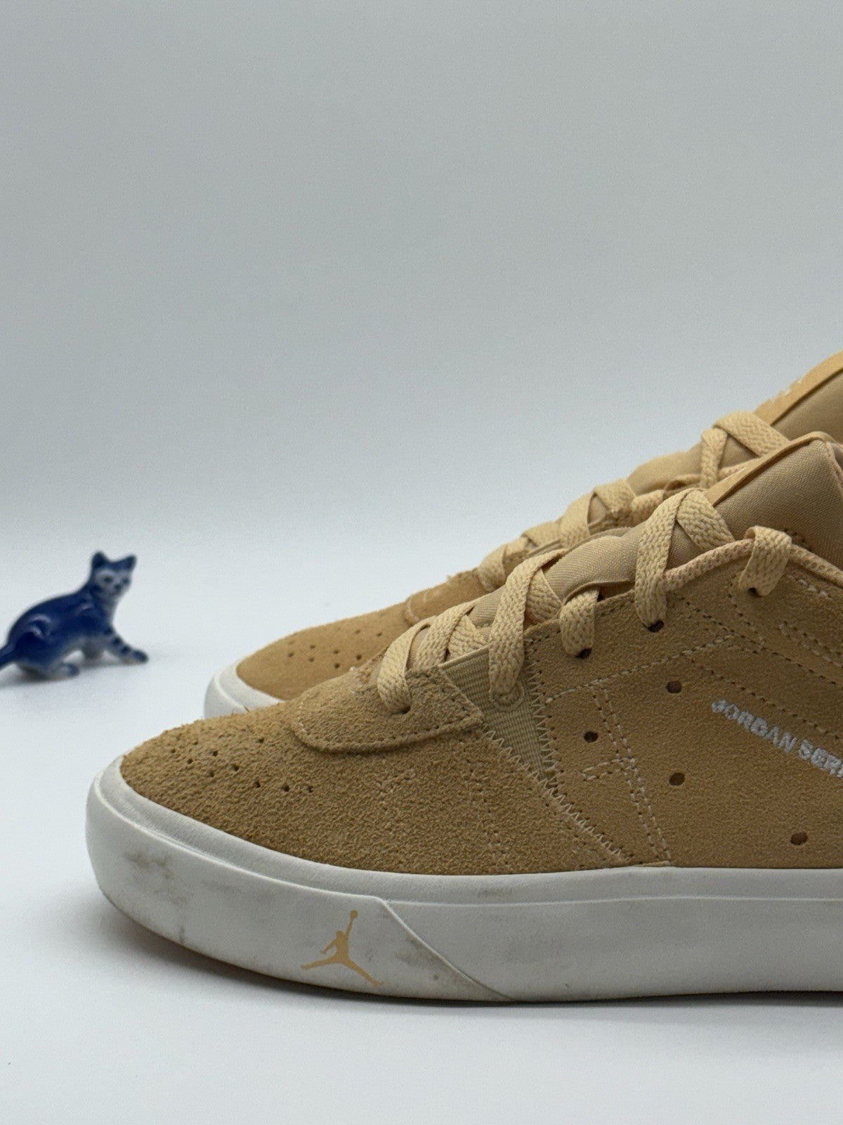 Jordan Series ES Celestial Gold Sail - Size UK 6.5 (DN1856-200)