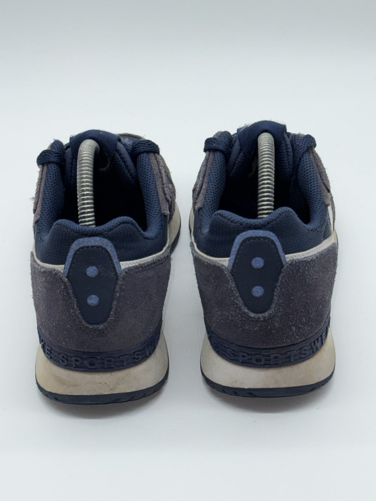 (2023) Nike Venture Runner Midnight Navy Blue White Trainers Size UK 7
