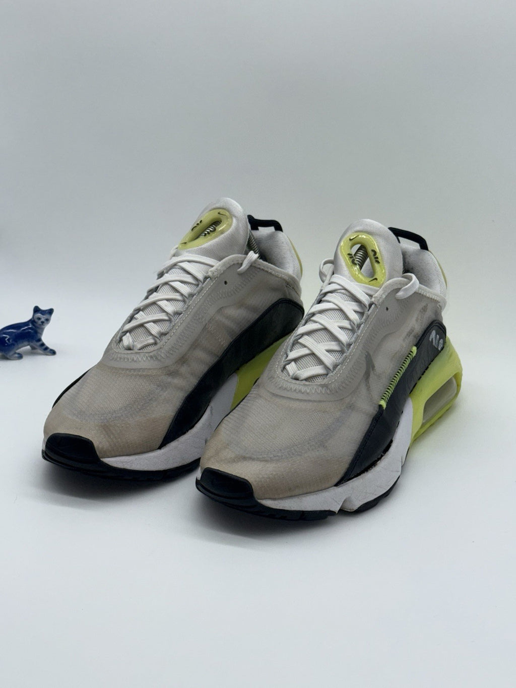 Nike Air Max 2090 White Volt Neon Green Cool Grey UK 6 (CZ7555-100)