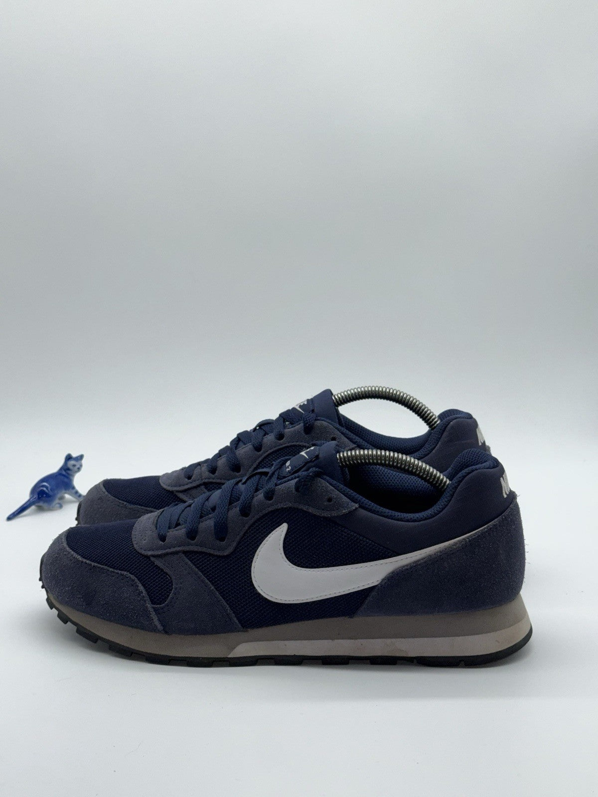 (2019) Nike MD Runner 2 Midnight Navy White Wolf Grey RetroTrainers UK 7.5