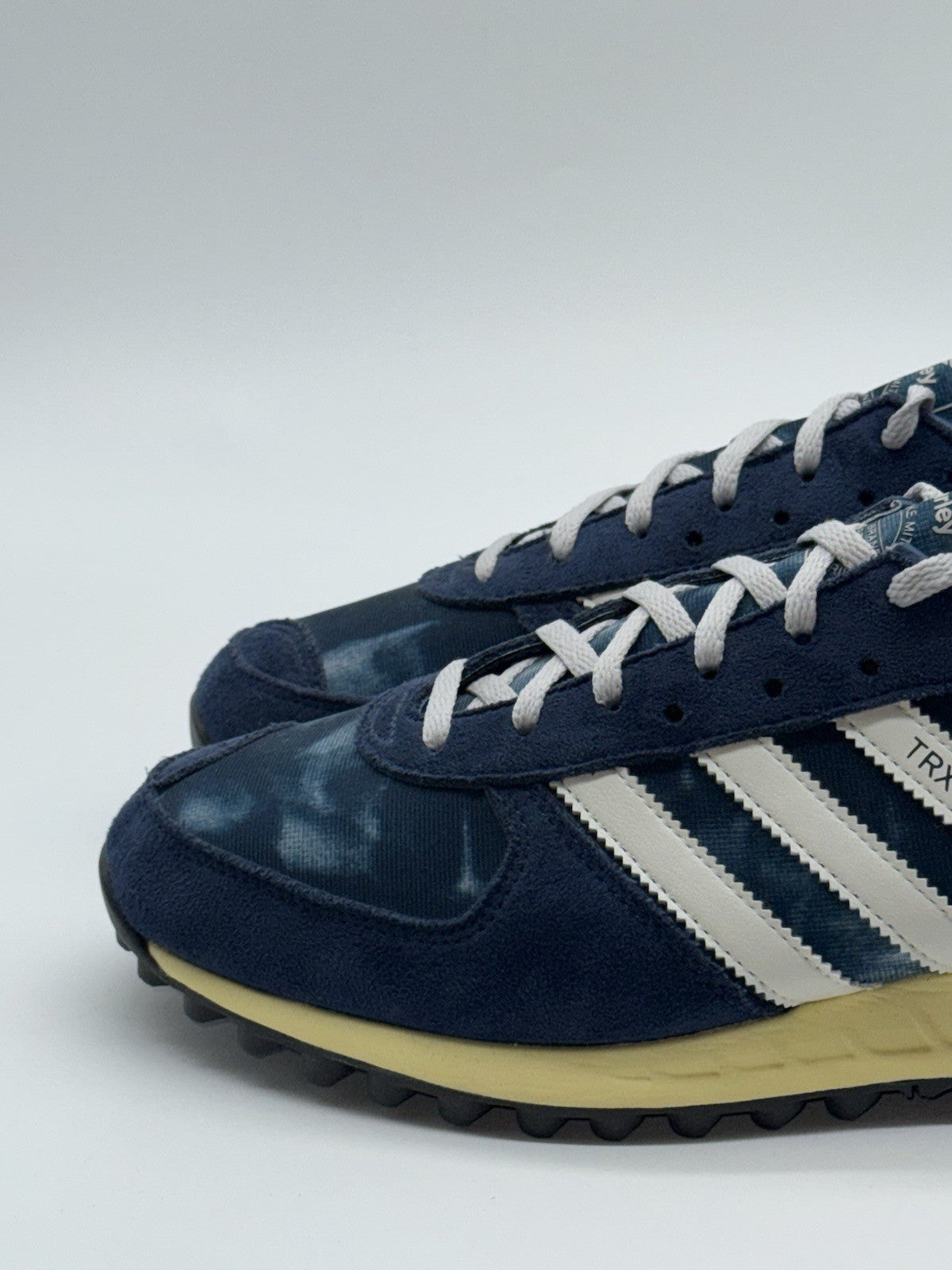 (2022) Adidas Originals TRX Vintage Parley Bleached Crew Navy White Men’s UK 10