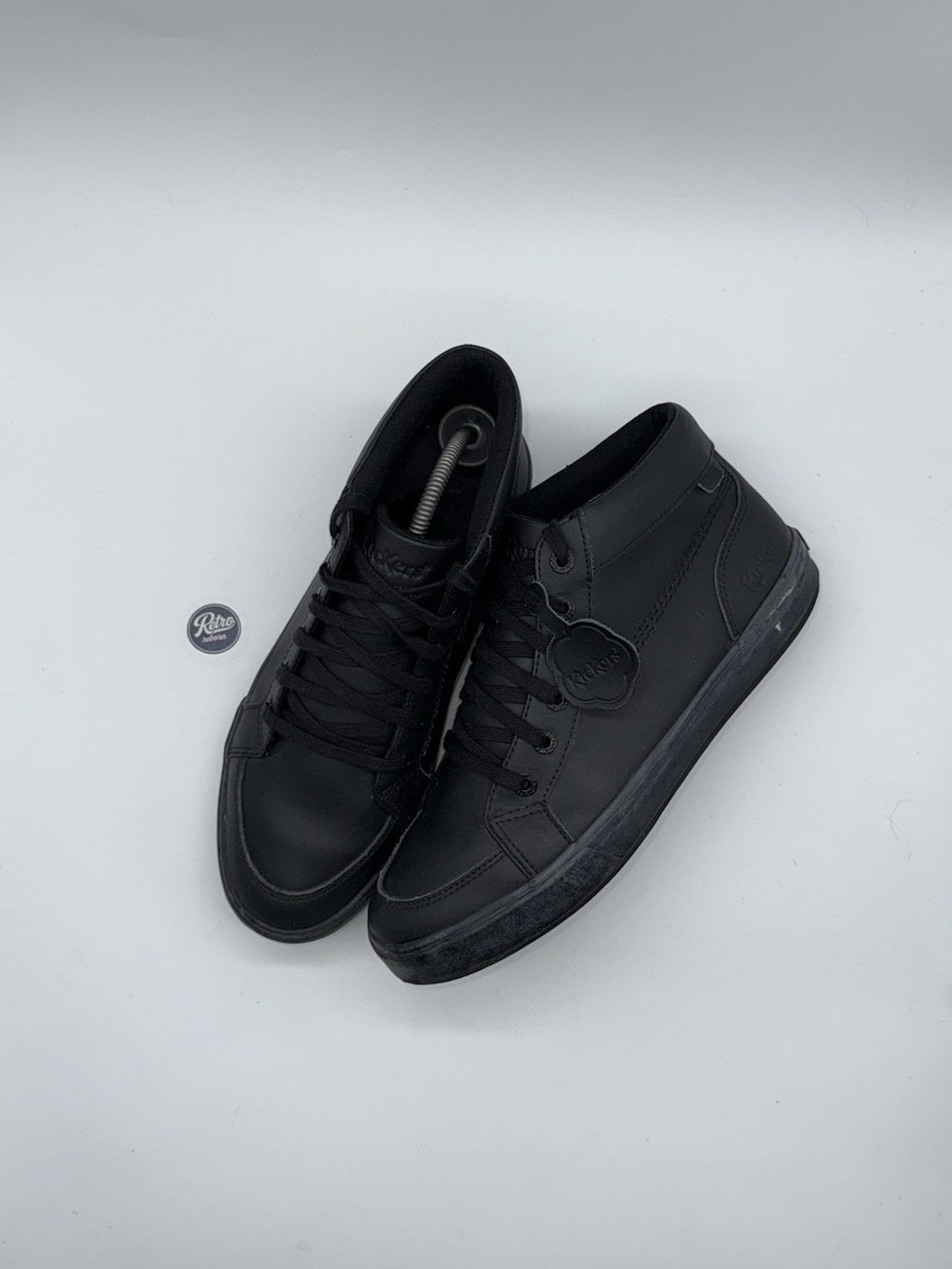 Kickers Tovni Hi black leather – UK 8