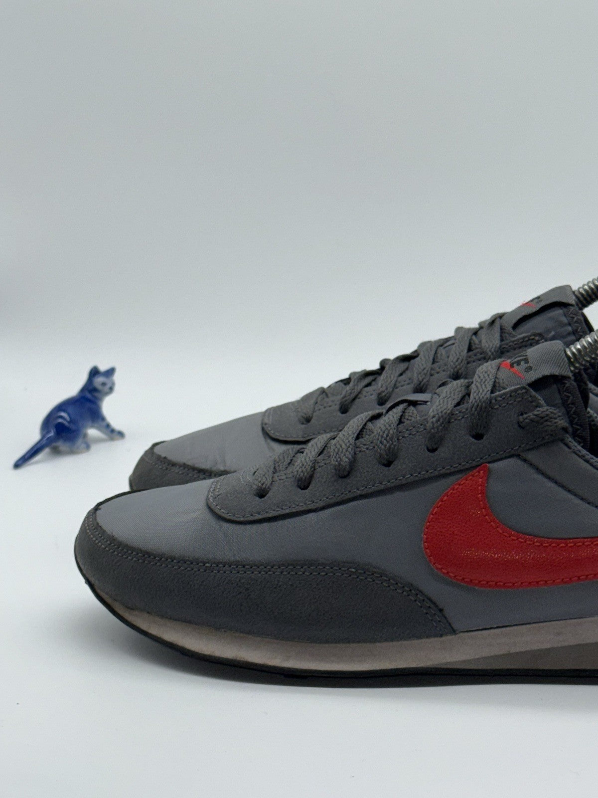 (2013) Nike Elite Vintage Waffle Trainers Grey & Red Men’s Size UK 8