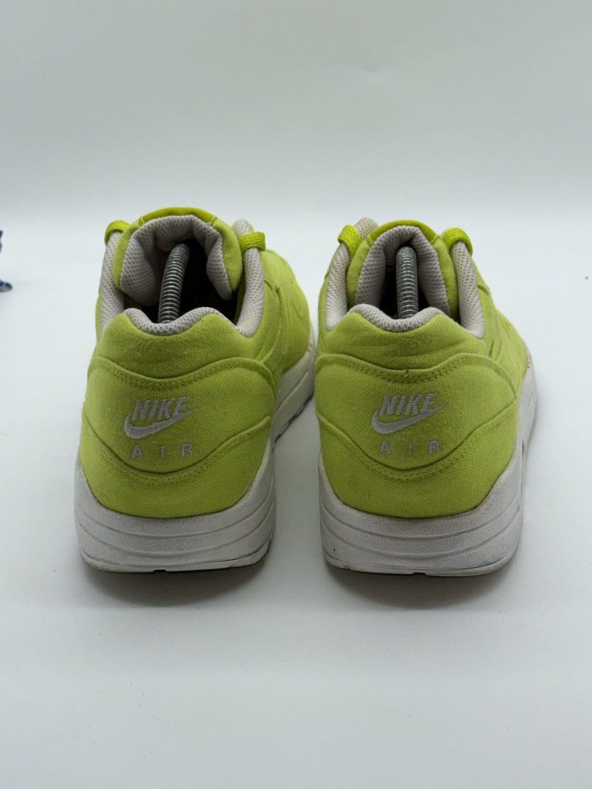 (2011) Nike Air Max 1 Cyber Trainers Size 10.5 Luminous Neon Green (308866-302)