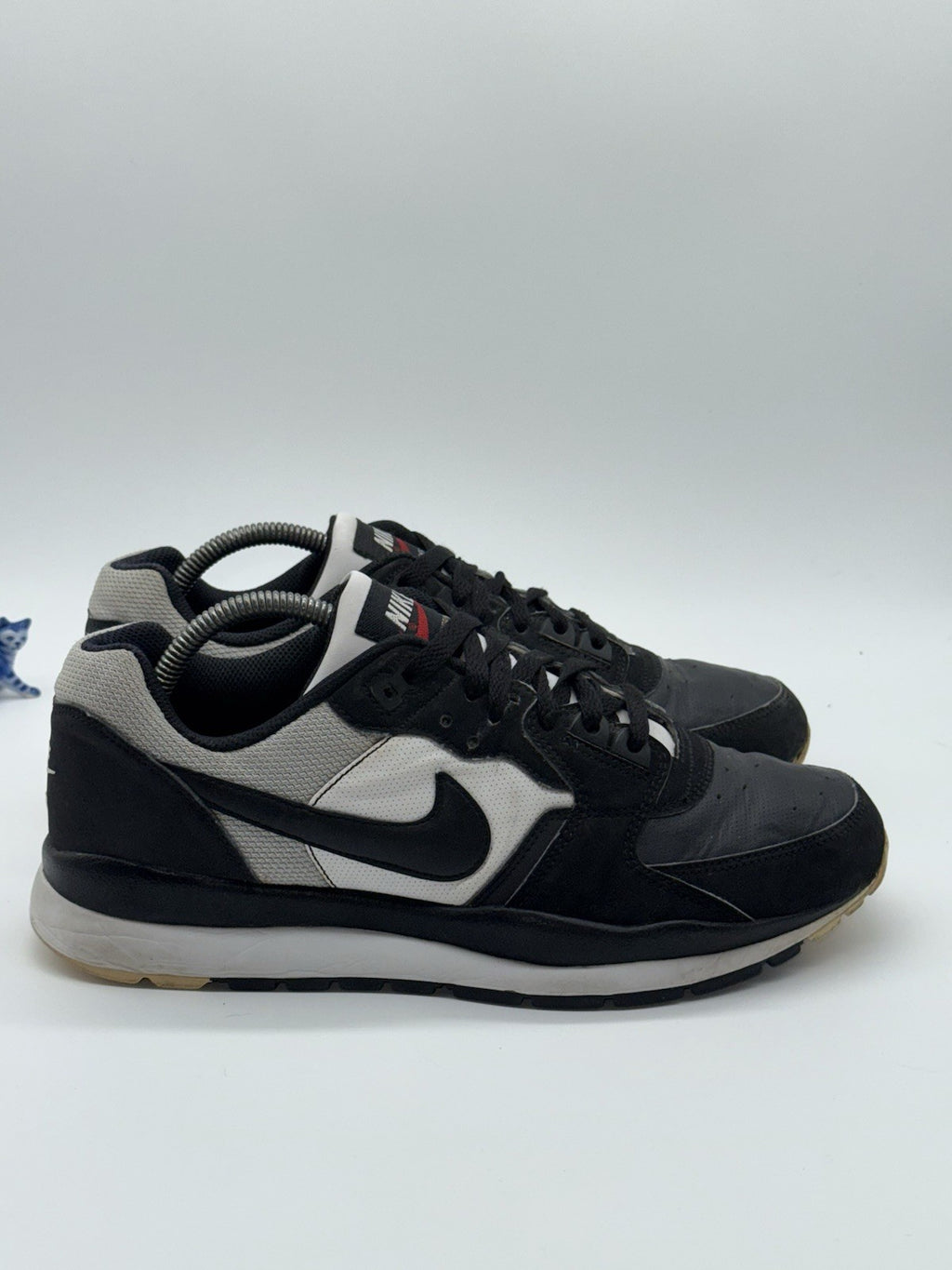 (2008) Men’s Nike Vintage Air Windrunner TR2 Retro Trainers Black & White UK 8