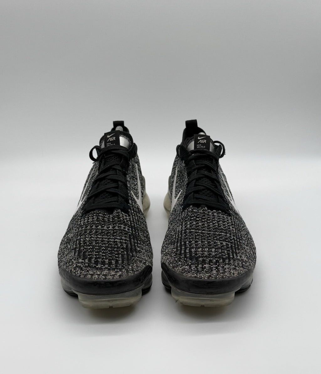 (2019) Nike Air VaporMax Flyknit 3 UK 10 (EUR 45 Black White AJ6900 002