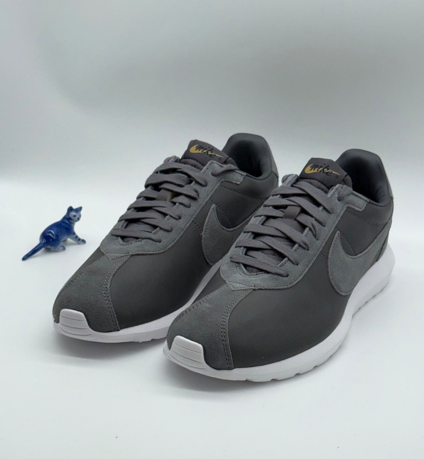 (2015) Nike Roshe LD-1000 Premium QS Dark Grey Size UK 9.5 (842564-002) BNIB