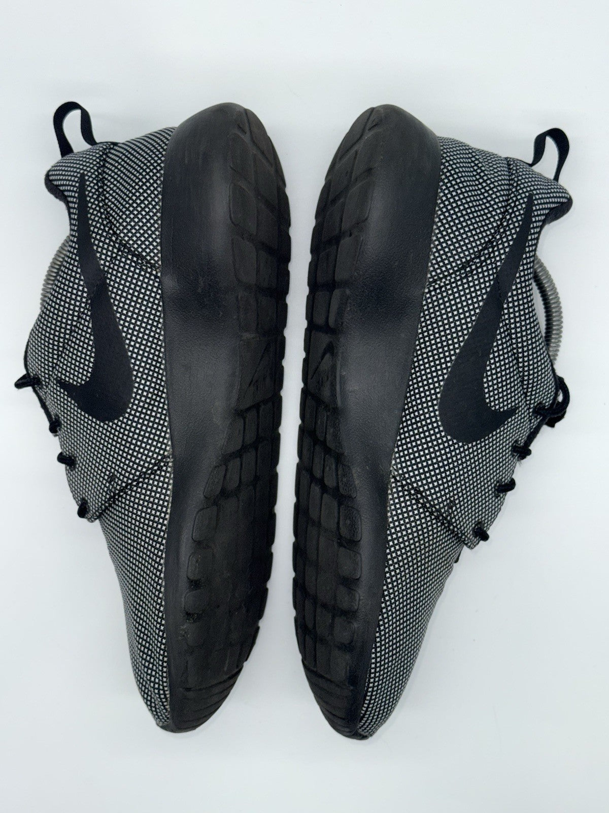 (2015) Nike Roshe One Premium Black White Men’s Retro Trainers Gym Running UK 8