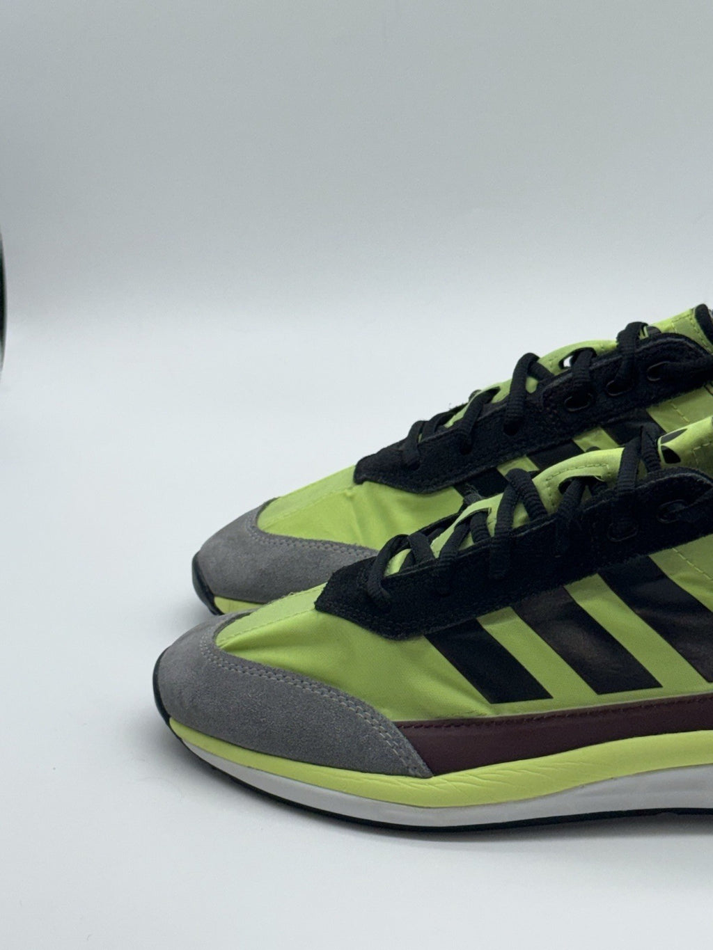 Adidas SL 7200 'Core Black x Solar Yellow' (2020) – UK 8.5