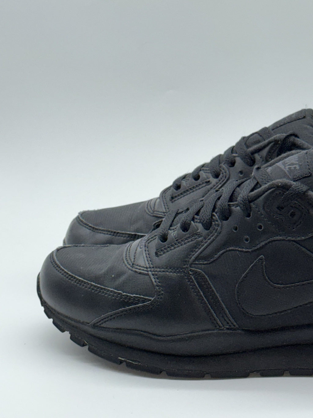 (2015) Nike Air Windrunner Retro Triple Black Trainers Men’s UK 9
