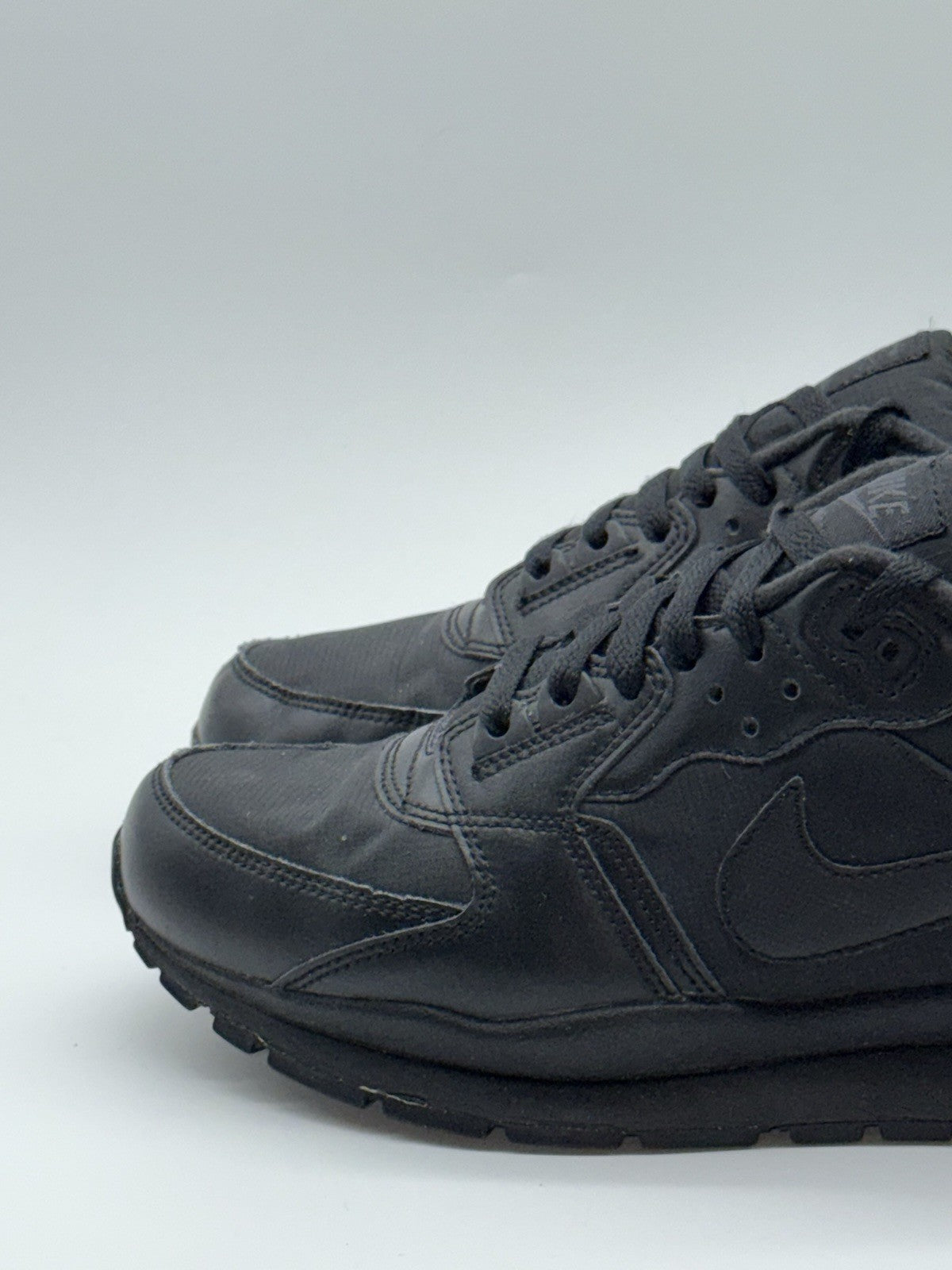 (2015) Nike Air Windrunner Retro Triple Black Trainers Men’s UK 9
