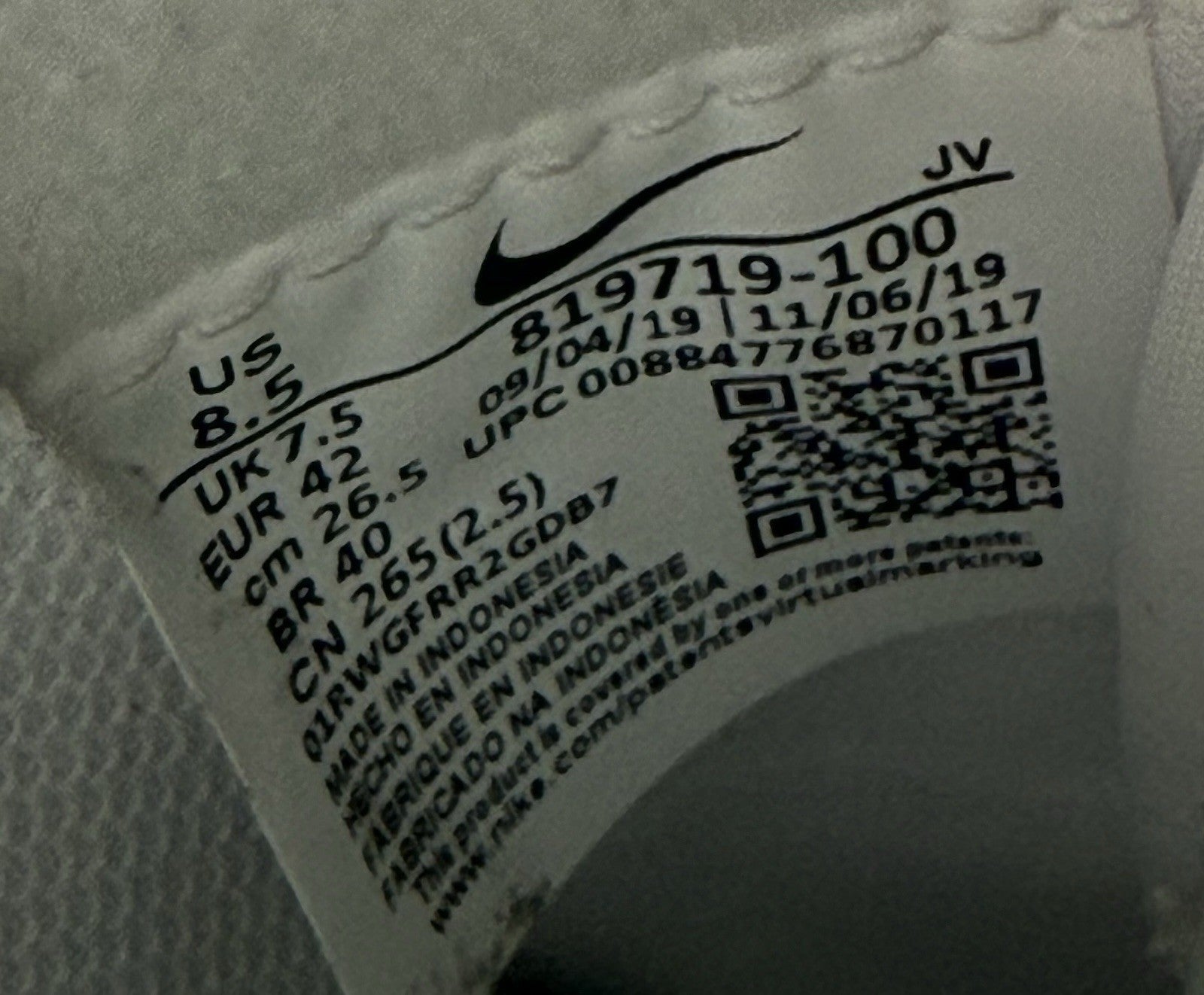(2019) Nike Cortez Basic Leather OG Trainers - White Black - UK 7.5 (819719-100)