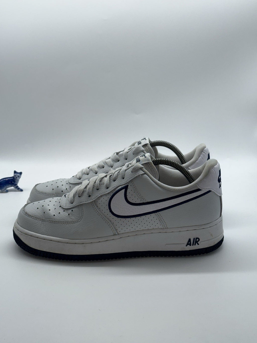 Nike Air Force 1 '07 Grey Photon Dust x Midnight Navy UK 8 (FJ4211-002)