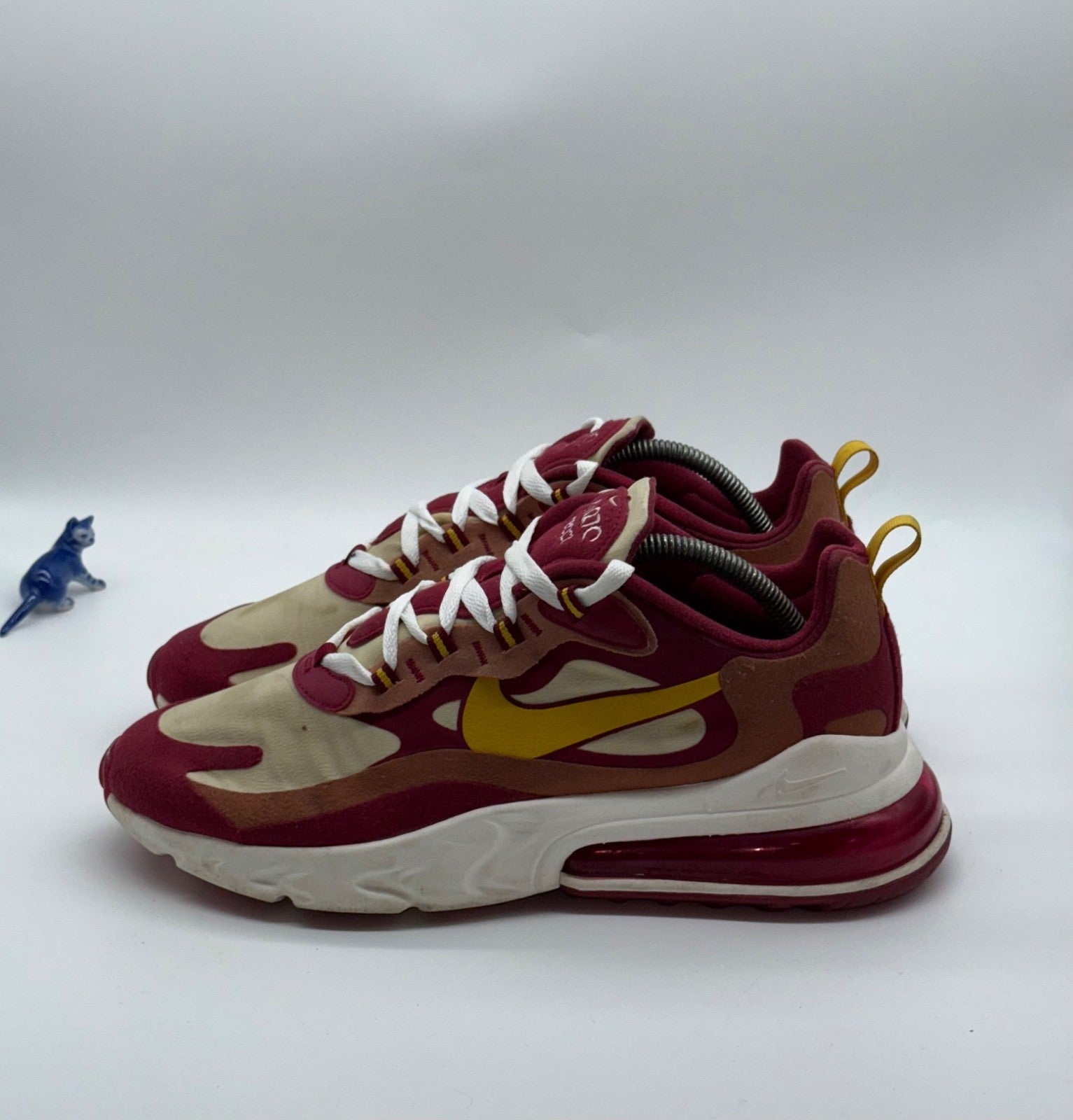 Nike Air Max 270 React Noble Red x Dusty Peach Trainers Men’s UK 9 (AO4971-601)