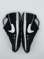 (2021) Nike Venture Runner Black White Suede Retro Trainers UK 7
