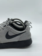 (2014) Nike Roshe One Run Wolf Grey x Black Size UK 7 Trainers