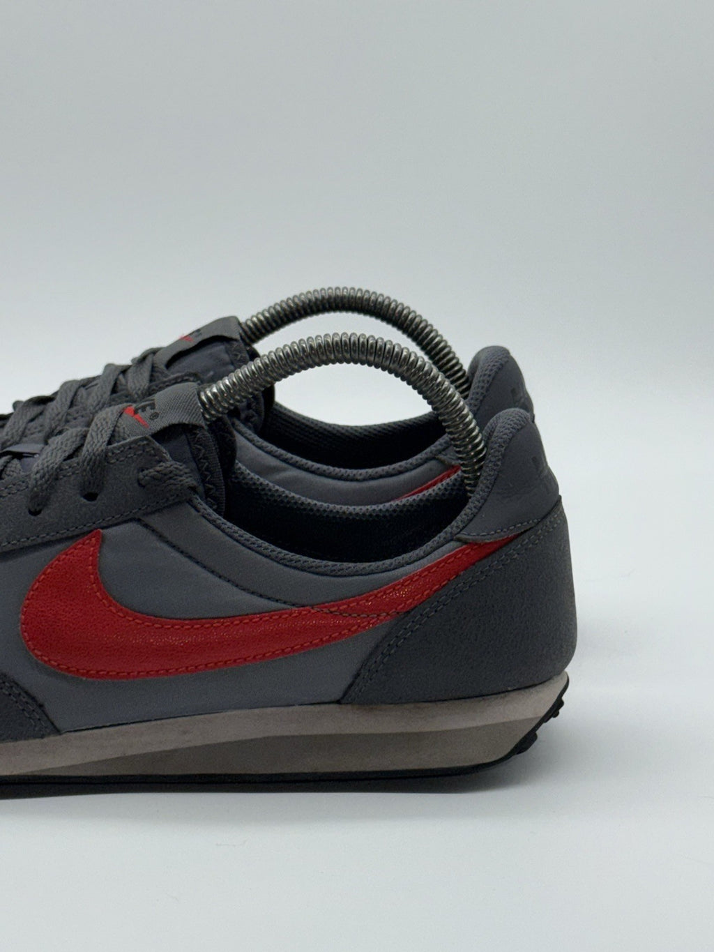 (2013) Nike Elite Vintage Waffle Trainers Grey & Red Men’s Size UK 8