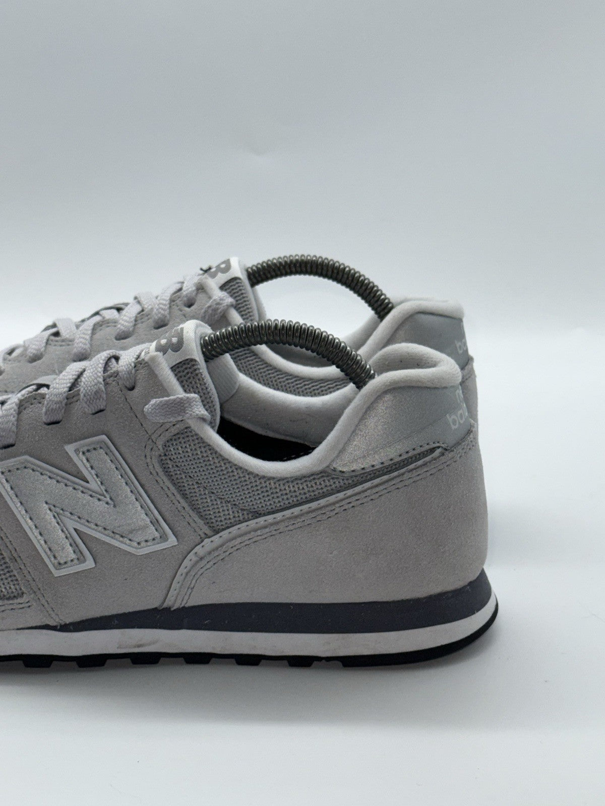 New Balance 373 Light Grey x White Trainers Size UK 8